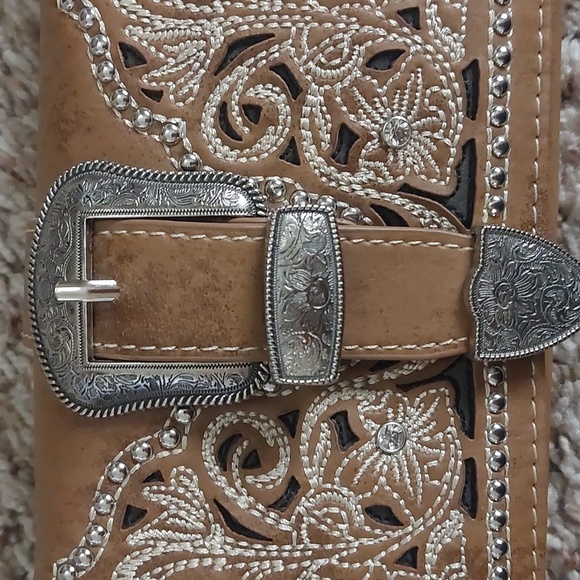 Montana Western Clutch - NWT - Picture 4 of 7